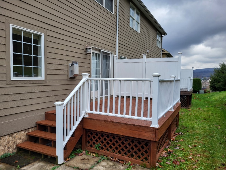Building Photo - 113 Legacy Dr