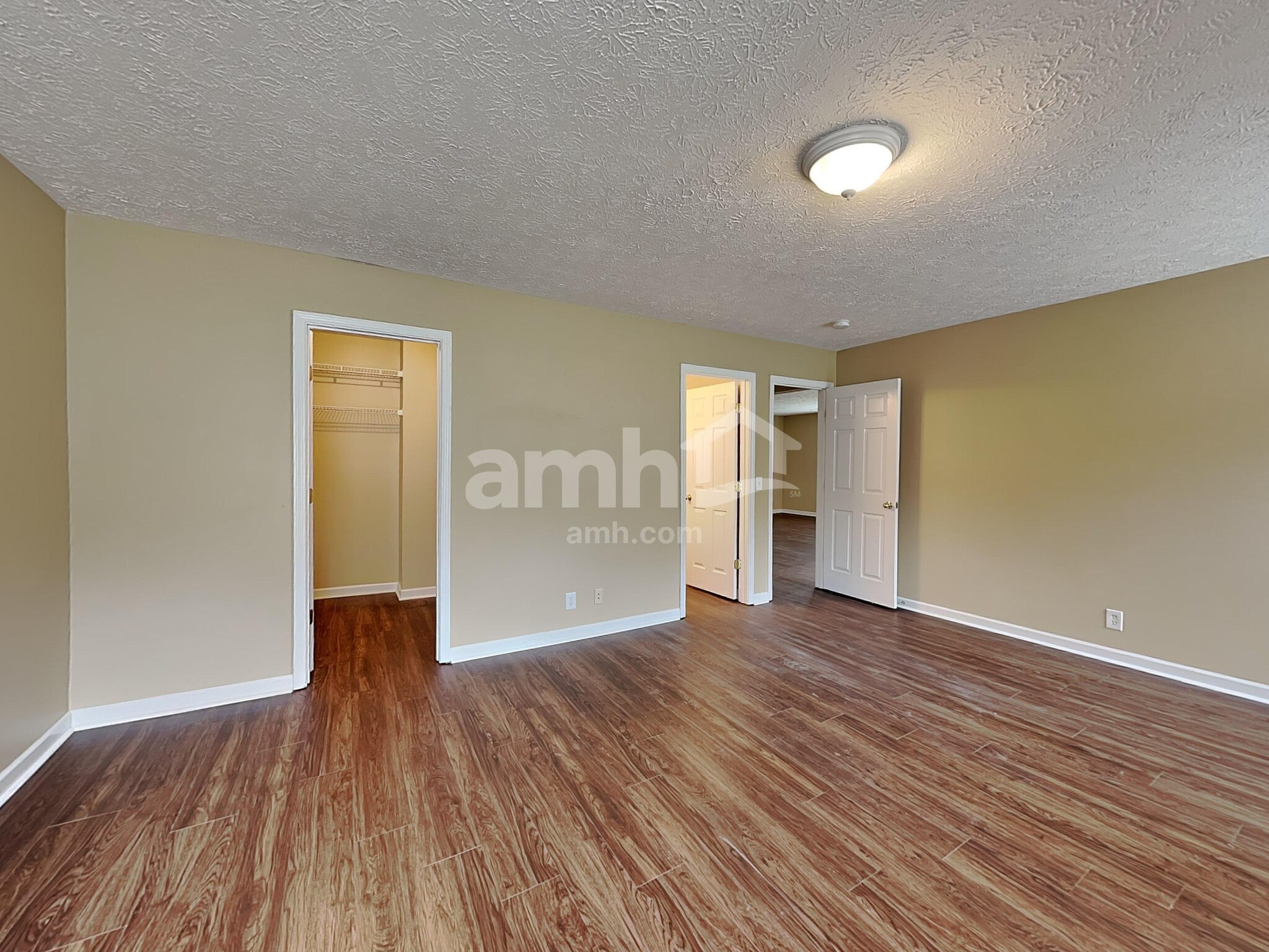 Building Photo - 3173 Hidden Creek Dr