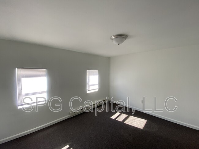 Building Photo - 233 E College Ave