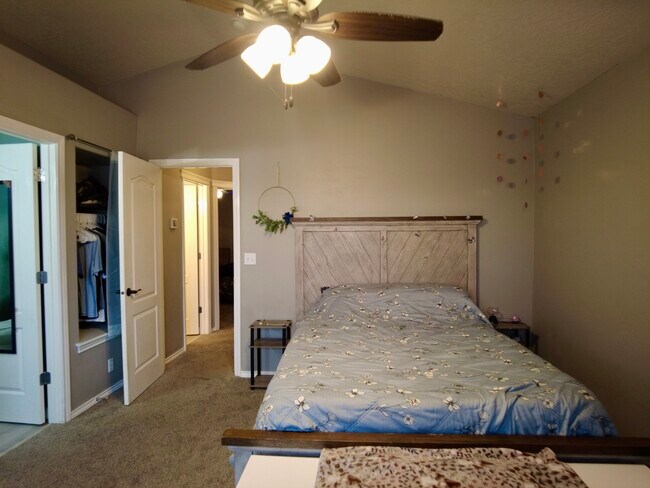 Building Photo - 3551 S Payette River Ave