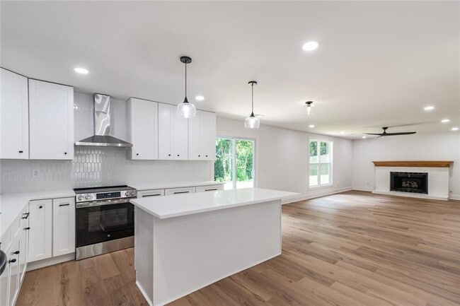 Building Photo - 2601 Garland Way