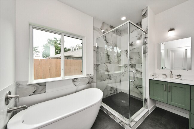 Building Photo - 226 Glencairn Ct