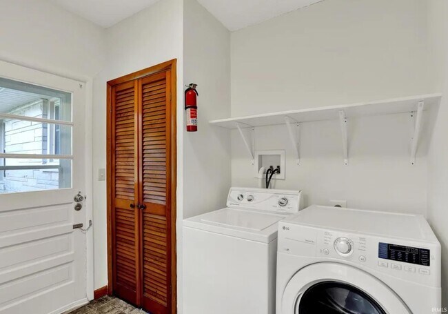 Building Photo - 905 S Henderson St