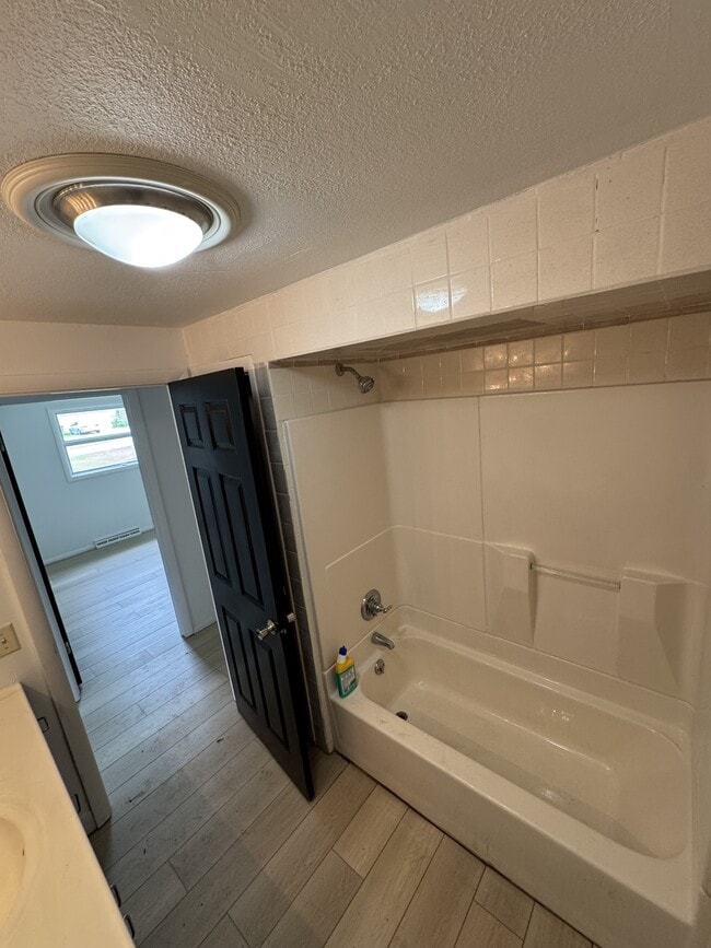 Building Photo - 4054 Buesching Dr