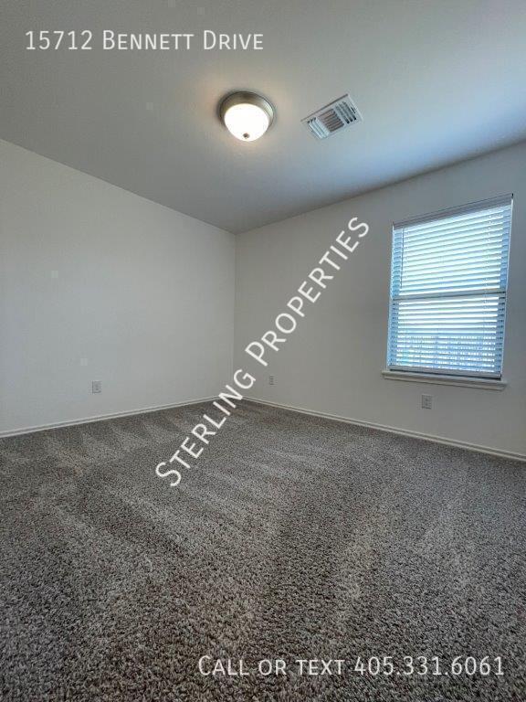 Building Photo - 15712 Bennett Dr