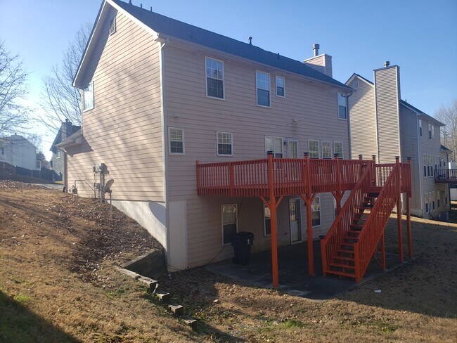 Building Photo - THE GOOD LIFE IN FAIRBURN