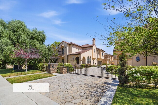 Building Photo - Beautiful Mediterranean Luxury Home in Exclusive Gated Villa Sierra, Arcadia