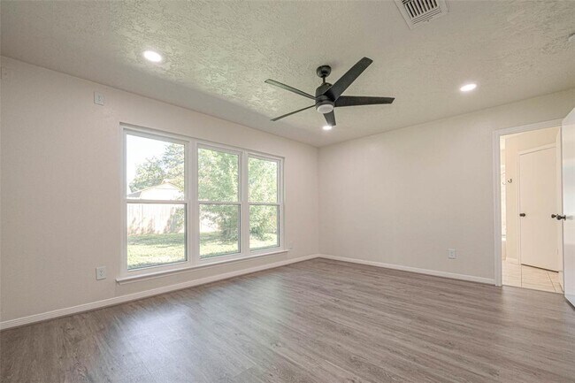 Building Photo - 416 Heatherwood Ct