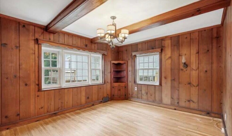 Building Photo - 4240 Fairview Ave