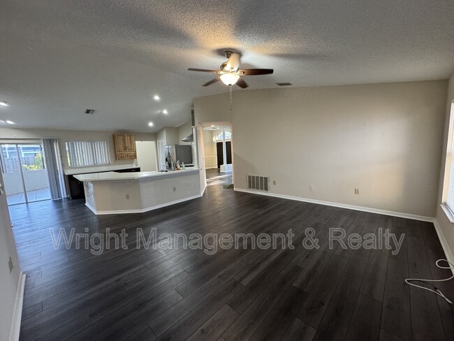 Building Photo - 3966 Eagle Cove E Dr