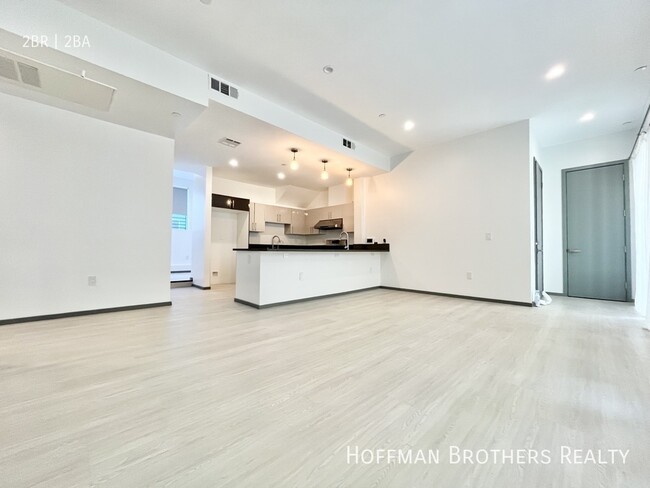 Building Photo - 1065 S Wooster St