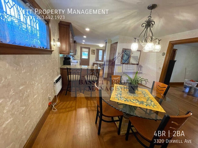 Building Photo - 3320 Dixwell Ave