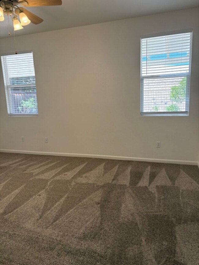Building Photo - 3 bed 2 Bath 12 Bridges Home Lincoln, CA