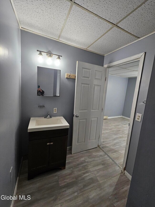 Building Photo - 38 Main St