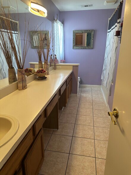 Building Photo - 2827 Bolton Bnd