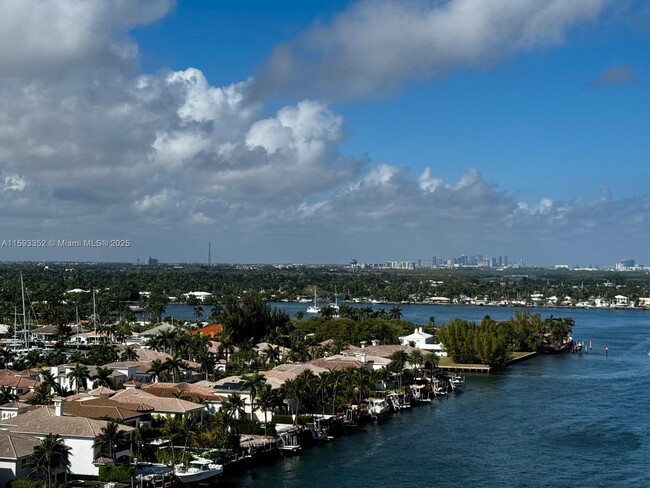 Building Photo - 1600 S Ocean Dr