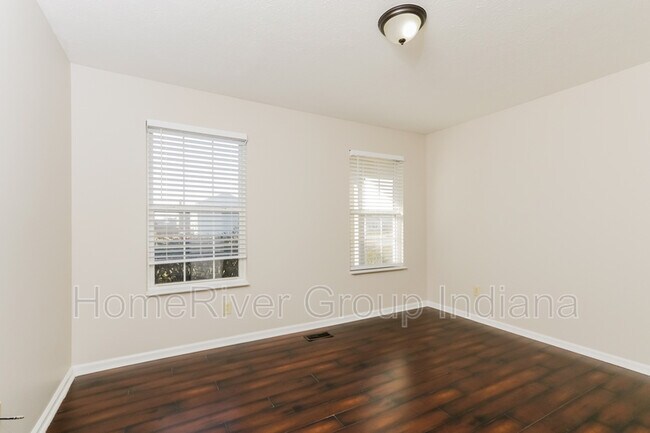 Building Photo - 975 Geronimo Dr