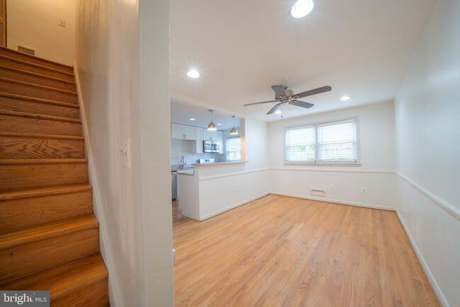Building Photo - 1106 Linden Ave