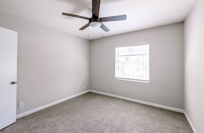 Building Photo - Premium 2 Bedroom Apartment in Atlanta's Upper Westside | First-Floor Home | Reduced Rent + First...