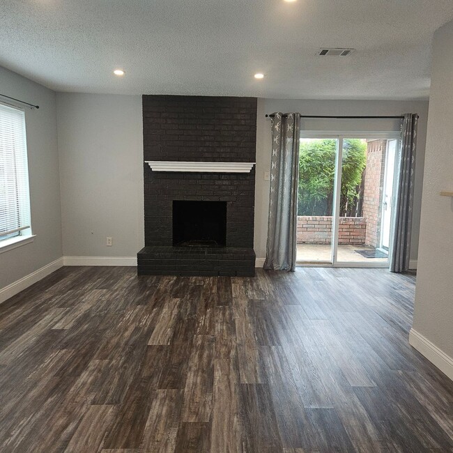 Building Photo - Winter Park Special