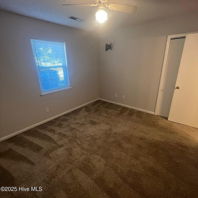 Building Photo - 4116 Bridge Ct