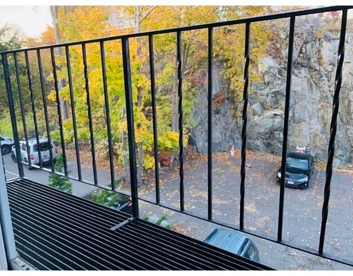 Building Photo - 180 Mountain Ave