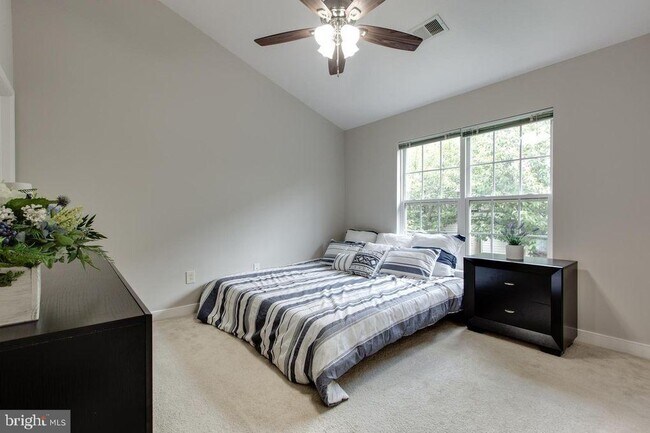 Building Photo - 1207 Pear Blossum Ct