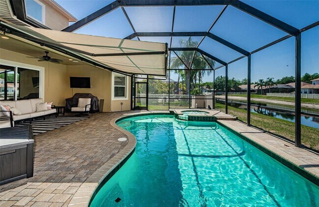 Building Photo - 3033 Stonegate Falls Dr