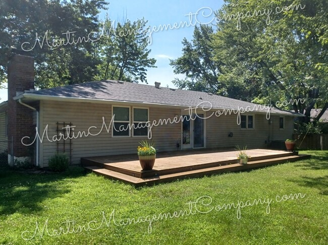 Building Photo - 2708 S Quincy Ave