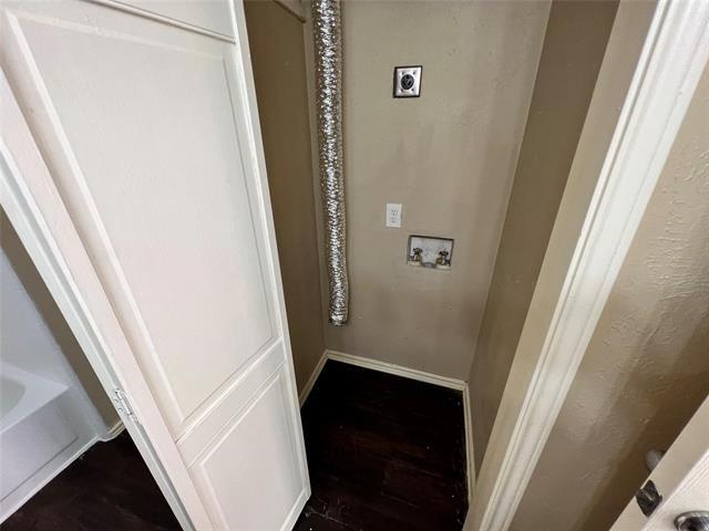 Building Photo - 9601 Forest Ln