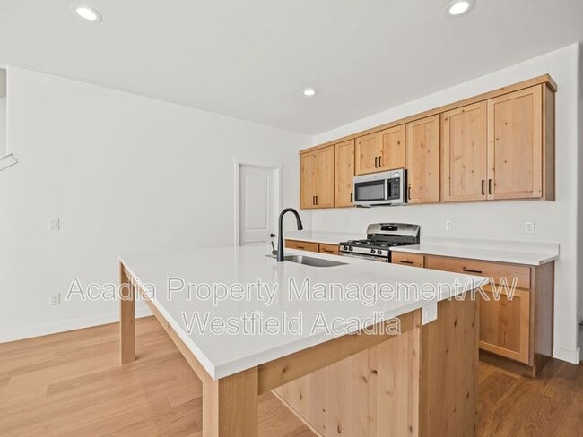 Building Photo - 226 E 860 S