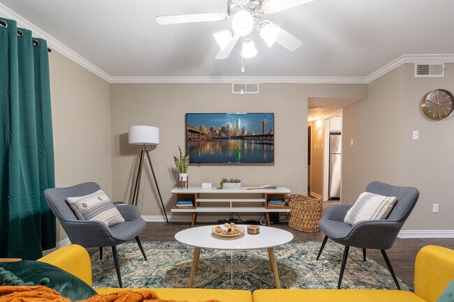 Building Photo - 10020 Regal Park Ln