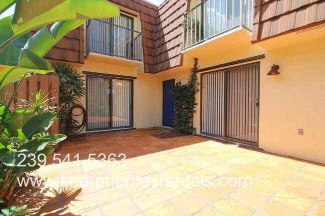 Building Photo - 5203 Cedarbend Dr