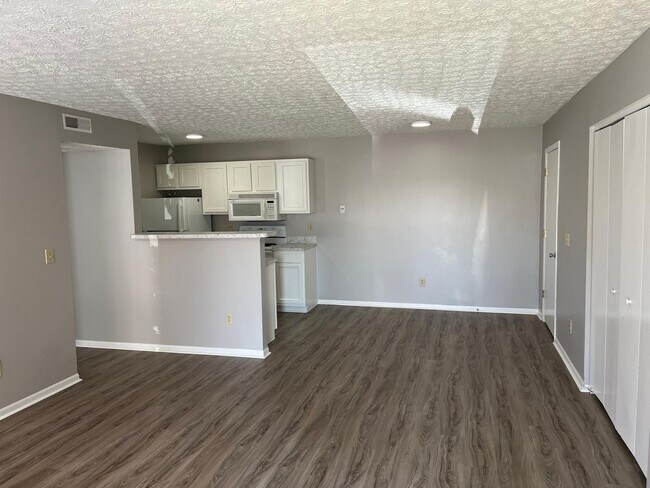 Building Photo - 5383 Cypress Chase