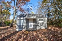 Building Photo - 2429 Lincoln Manor Dr