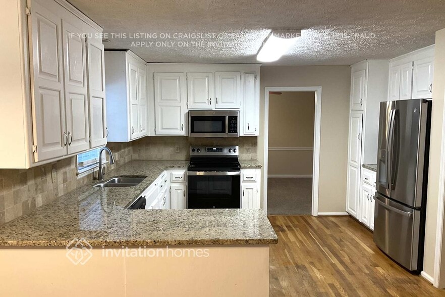 Building Photo - 4333 Alison Jane Dr NE