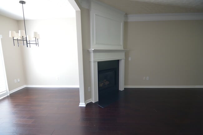 Building Photo - 514 Blossom Way