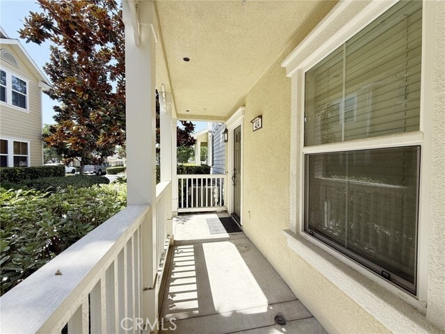 Building Photo - 424 Silk Tree