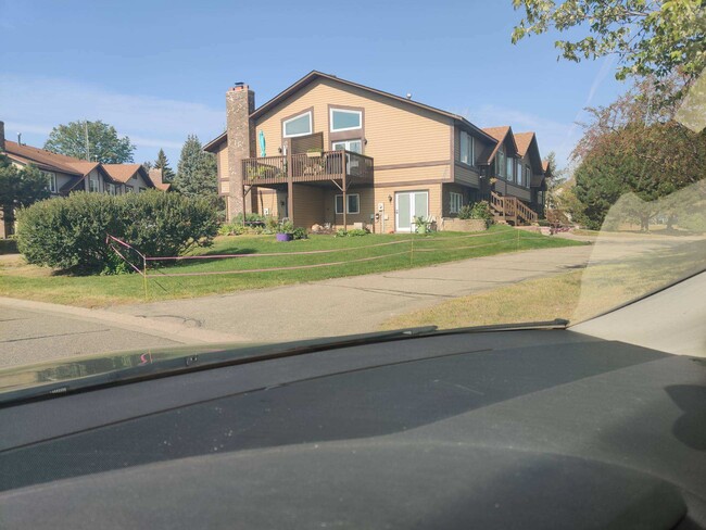 Building Photo - 15757 Griffon Path