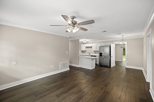 Building Photo - 200 Spencer Dr