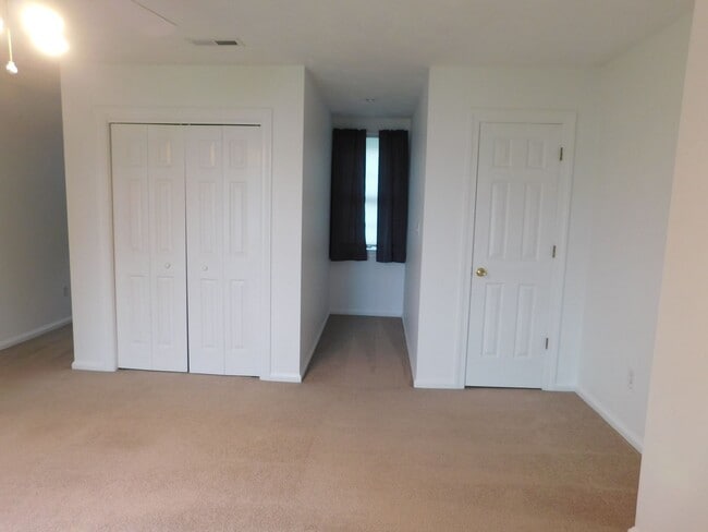 Building Photo - Waterfront Home In Perquimans County