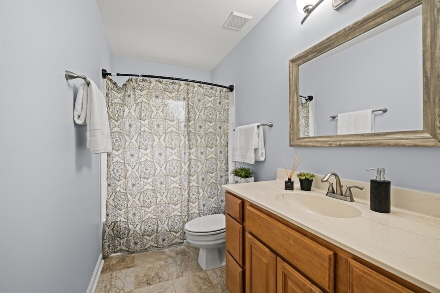 Building Photo - 4813 Quail Canyon Dr