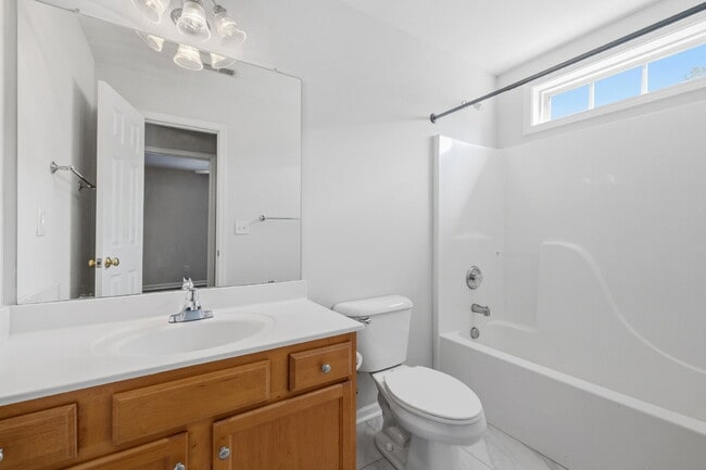 Building Photo - 209 Ansley Walk Ln