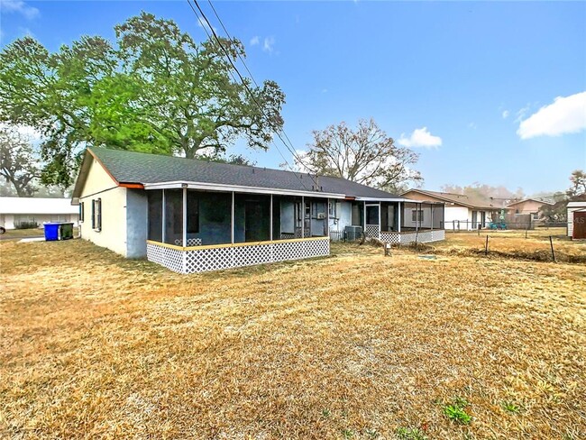 Building Photo - 4530 Ballentine Ct