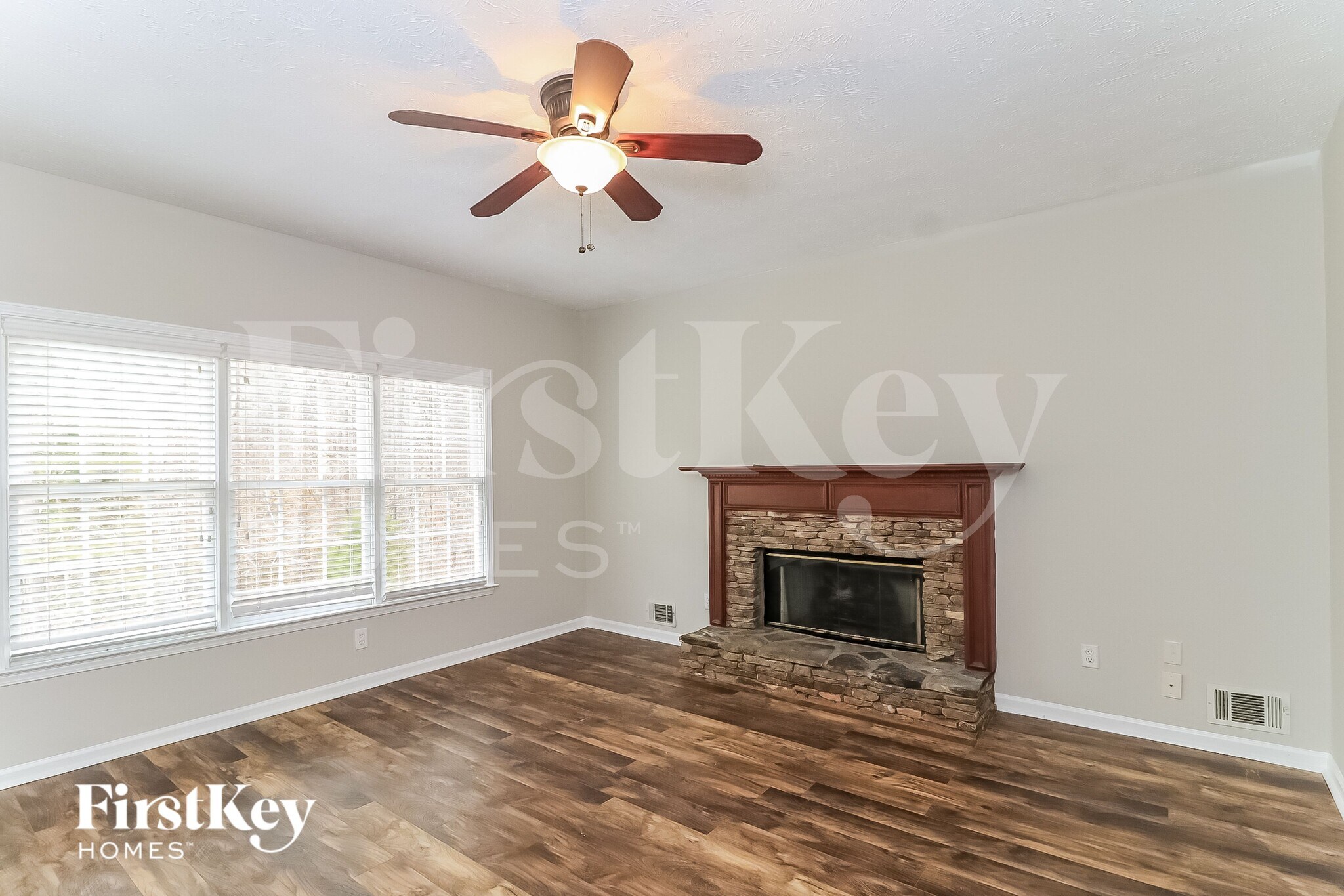 Building Photo - 7285 Wyngate Dr