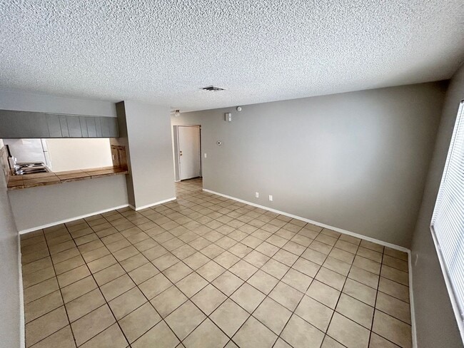 Building Photo - 5147 Greene Ln