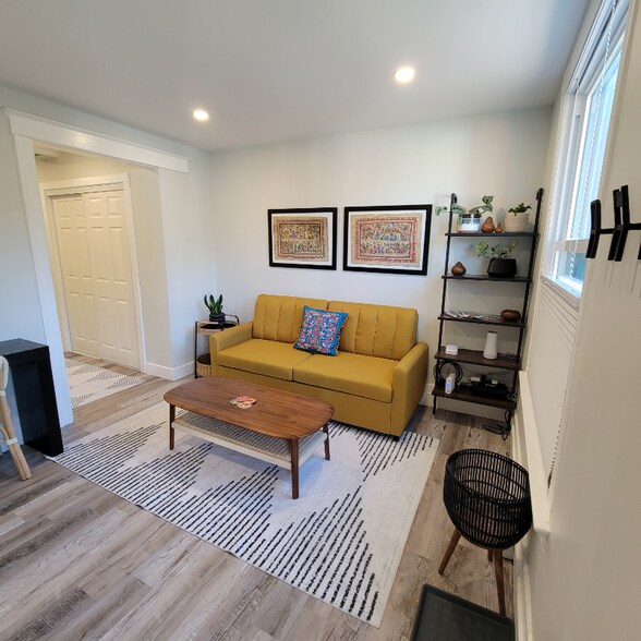 Building Photo - 112 W Bayaud Ave