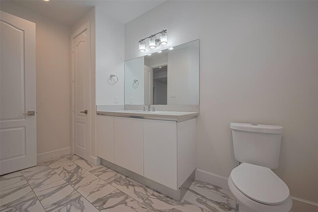 Building Photo - 9404 Glenfield Ct