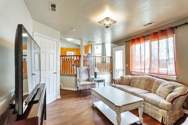 Building Photo - 5789 S 3500 W