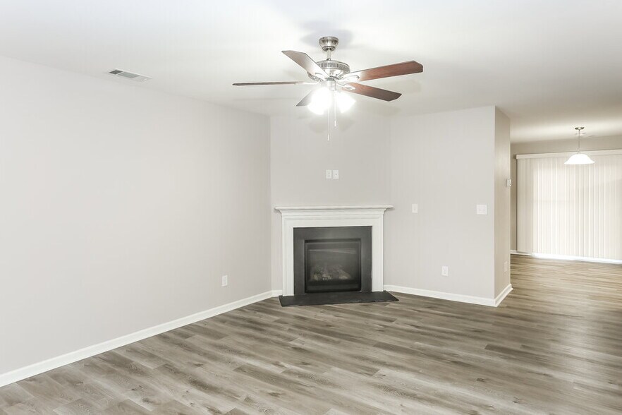 Building Photo - 3031 Crabapple Ln